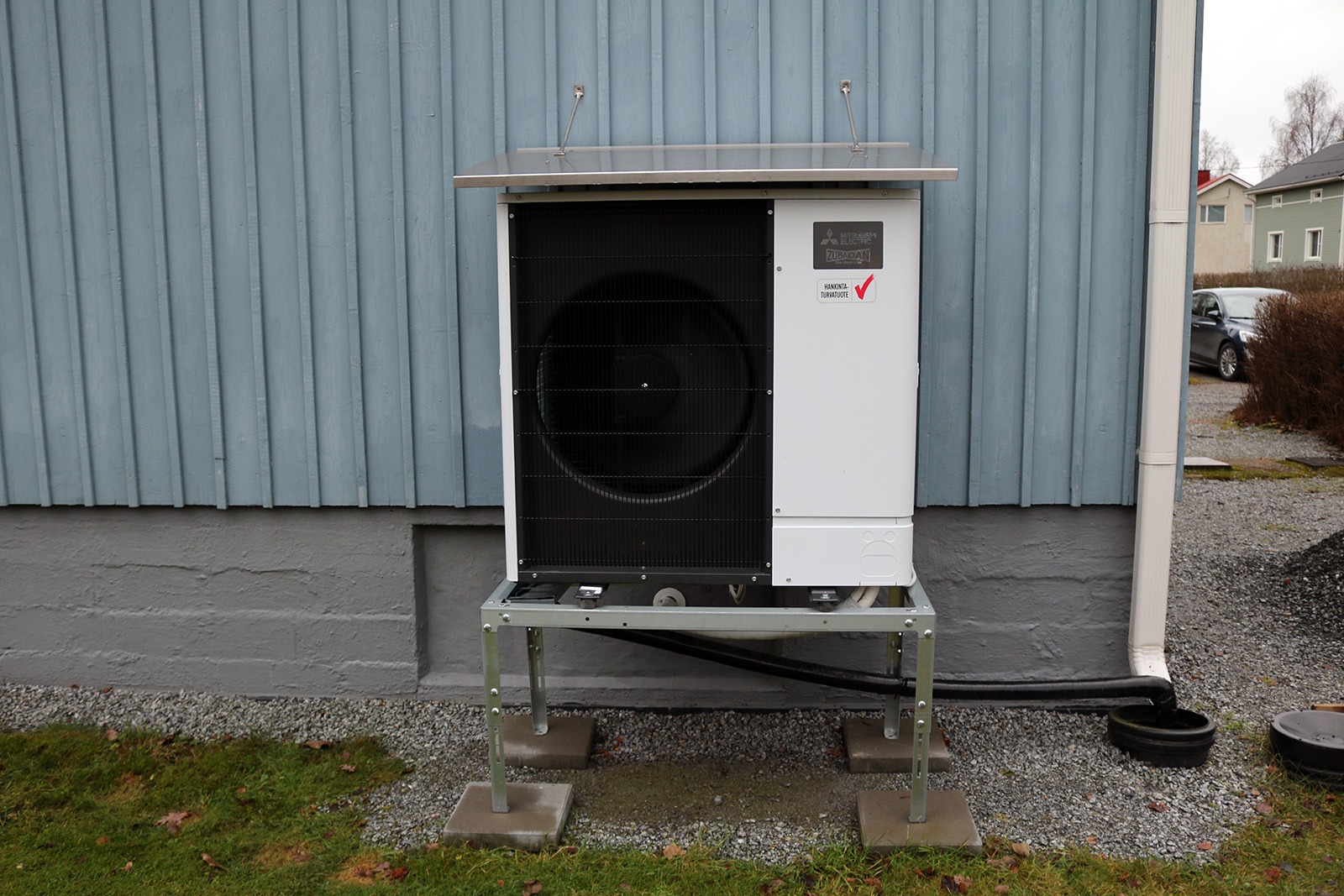 Mitsubishi Electric -ilmavesilämpöpumpun ulkoyksikkö